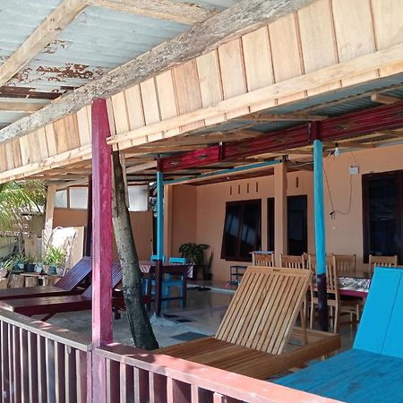 Mamalis Homestay Манадо Экстерьер фото