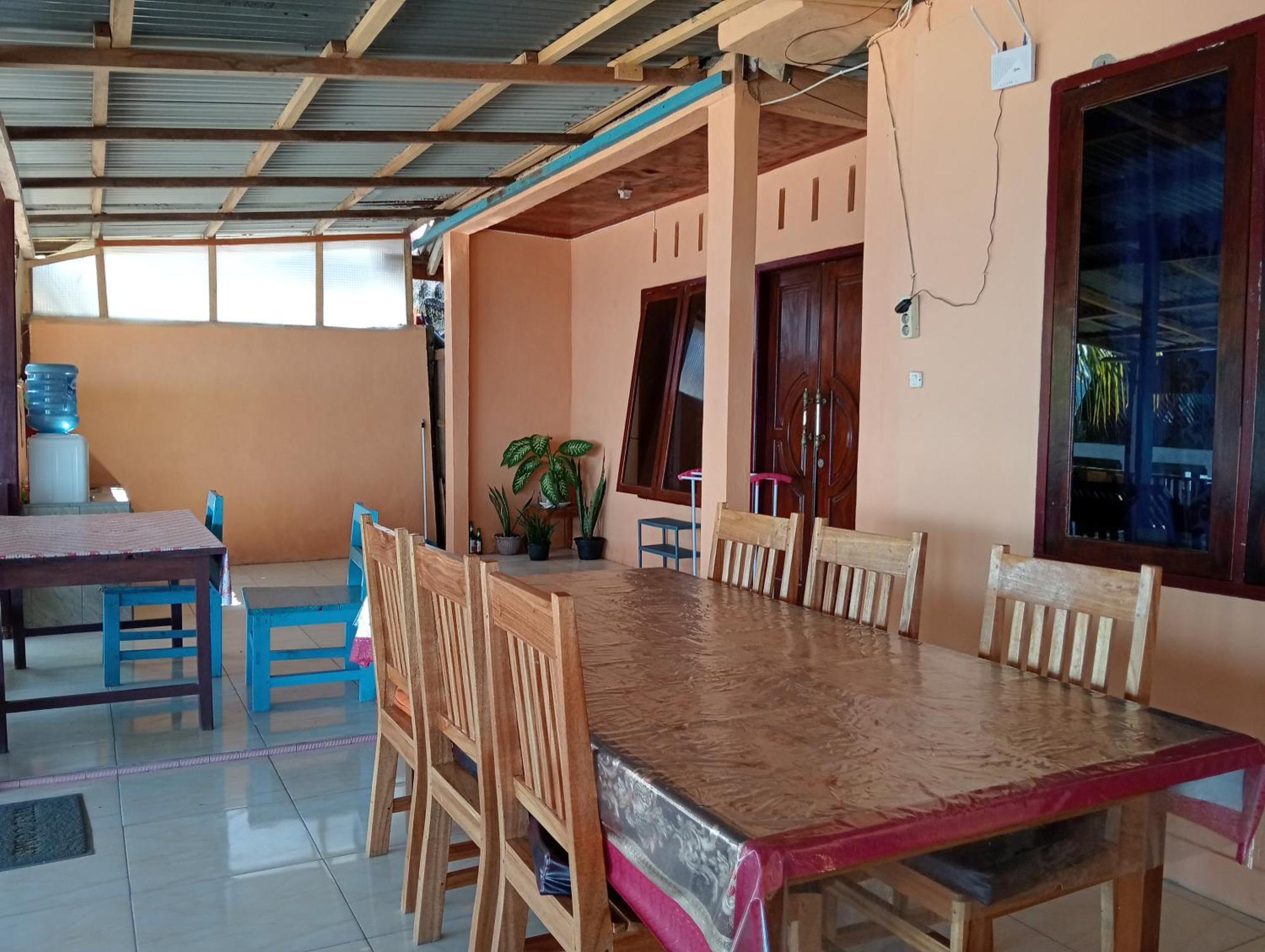 Mamalis Homestay Манадо Экстерьер фото