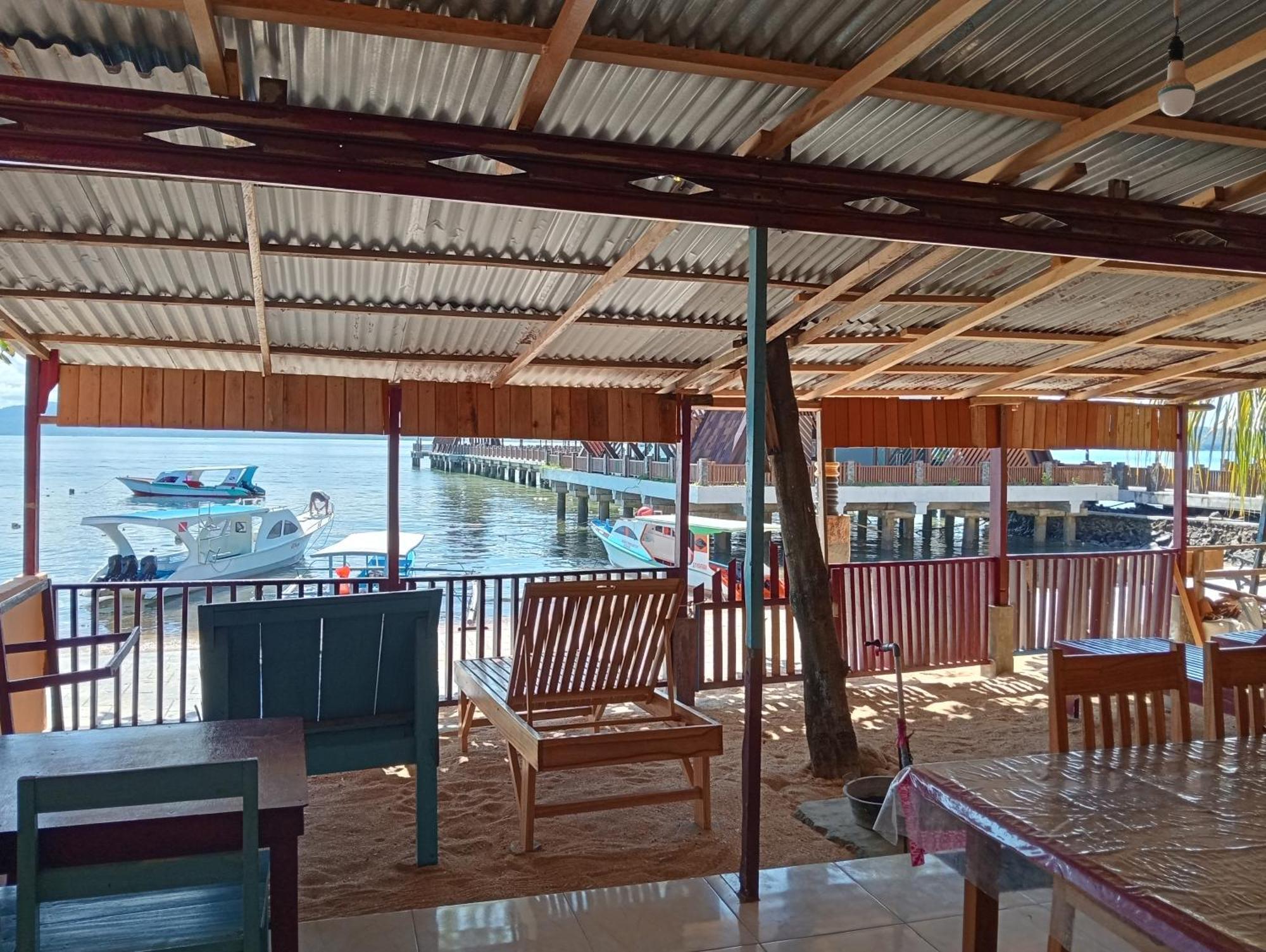 Mamalis Homestay Манадо Экстерьер фото