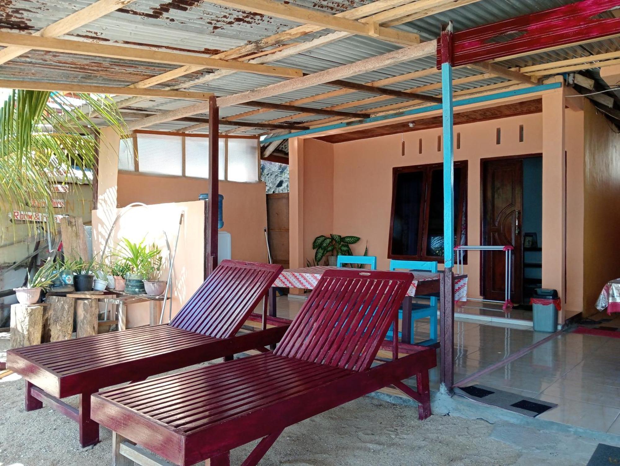 Mamalis Homestay Манадо Экстерьер фото