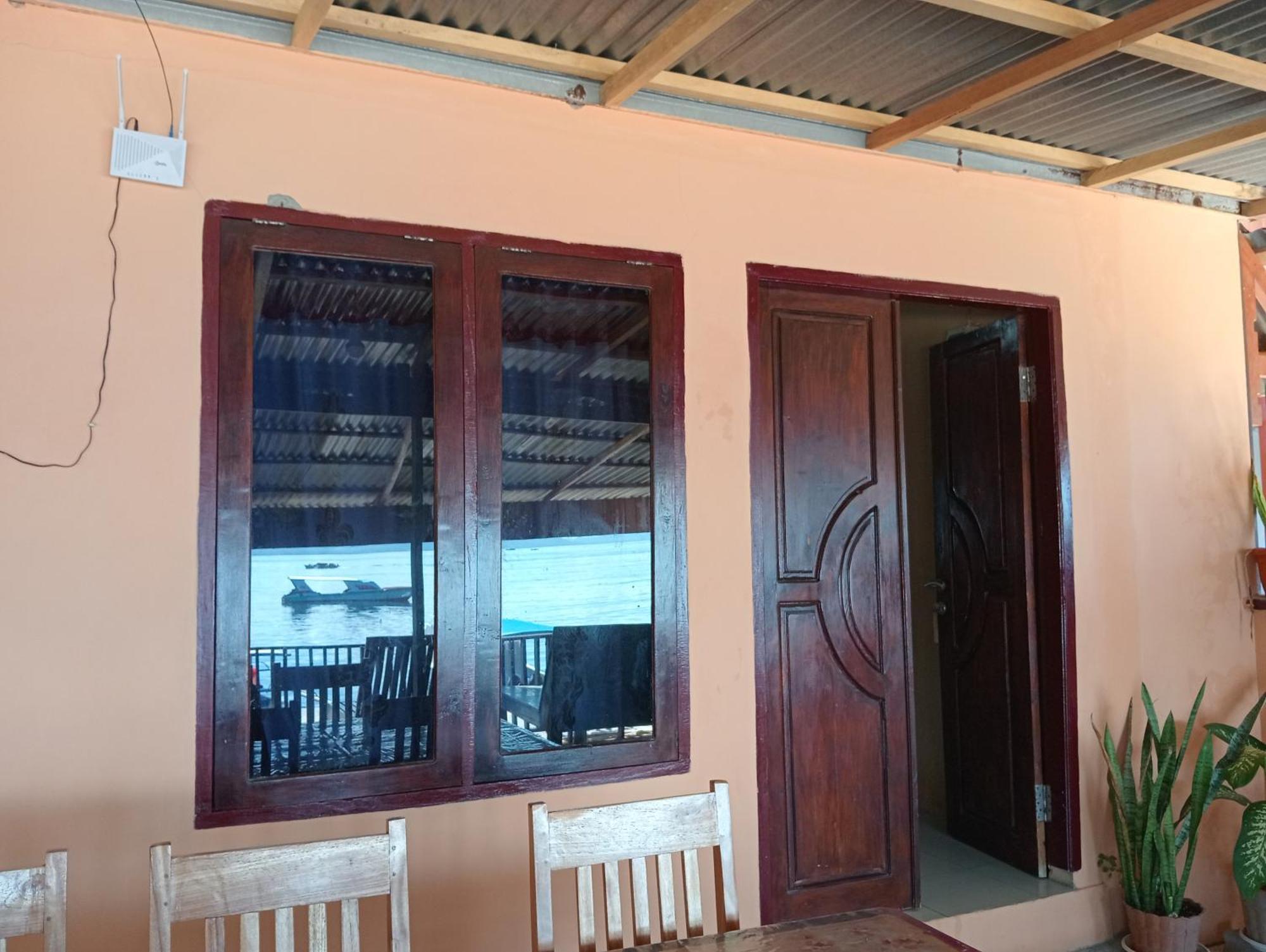 Mamalis Homestay Манадо Экстерьер фото