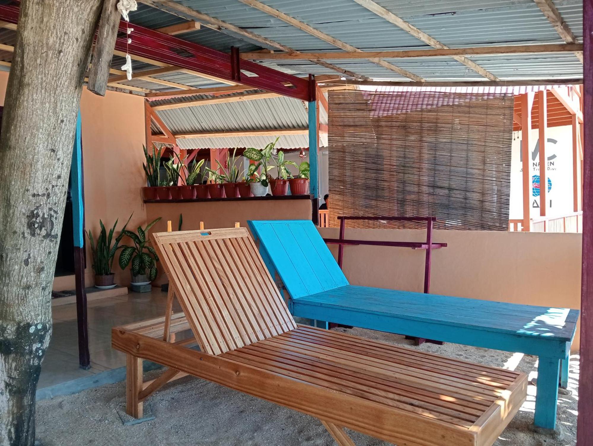 Mamalis Homestay Манадо Экстерьер фото